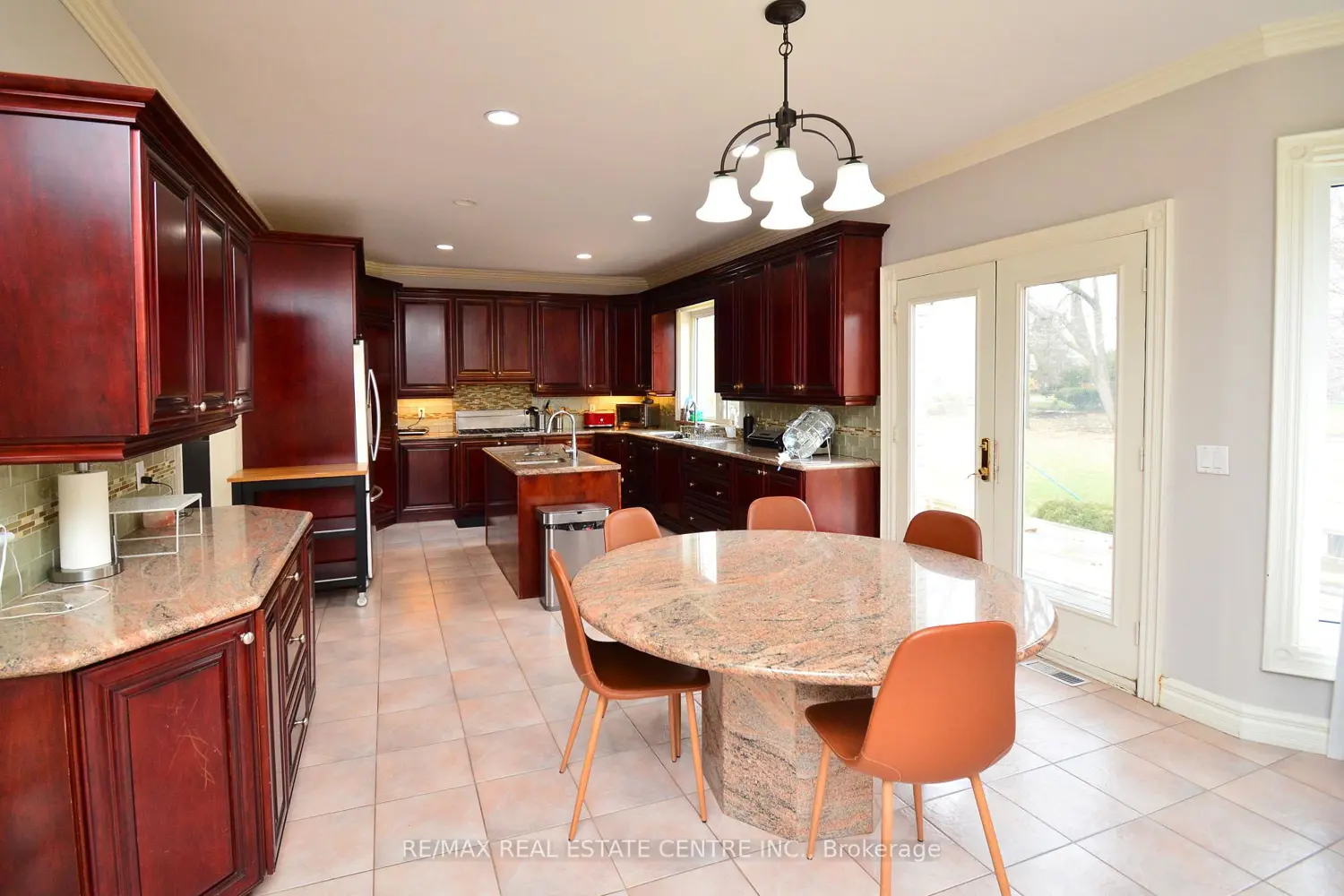 Additional image 9 of 20 Crescent Hill Drive