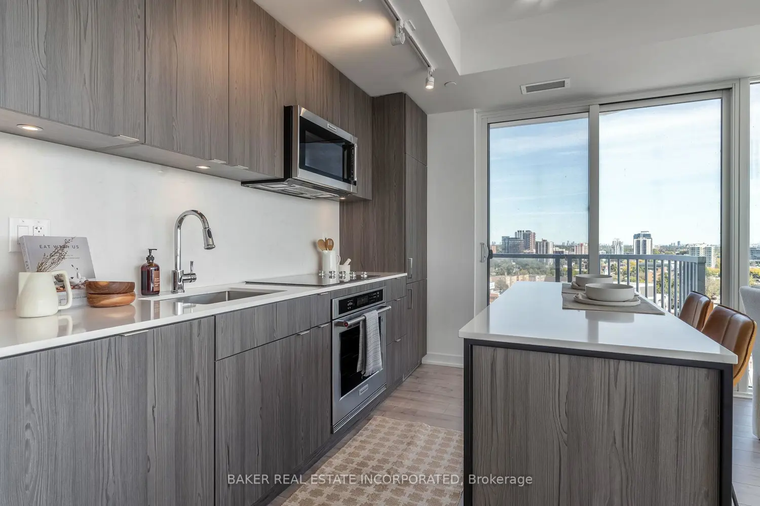 Additional image 10 of 220 Missinnihe Way 1205