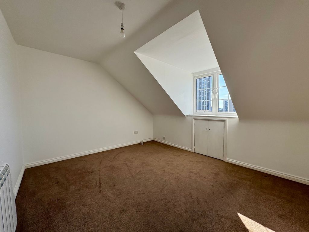 Additional image 2 of 1 bed flat to rentFlat 5, 57 David Place, St Helier JE2