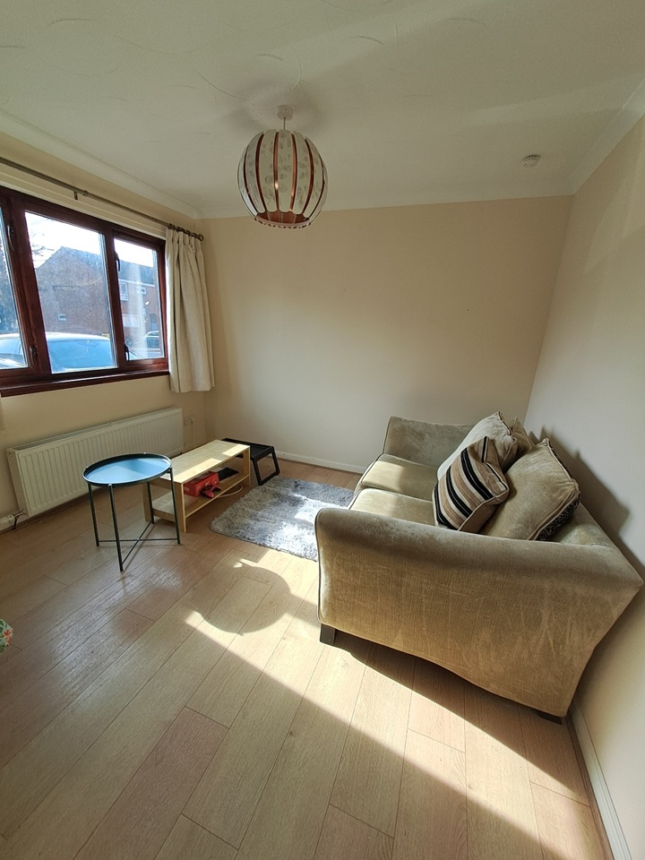 Additional image 2 of 2 Bed Flat, Walker St, G11, N1 7GU