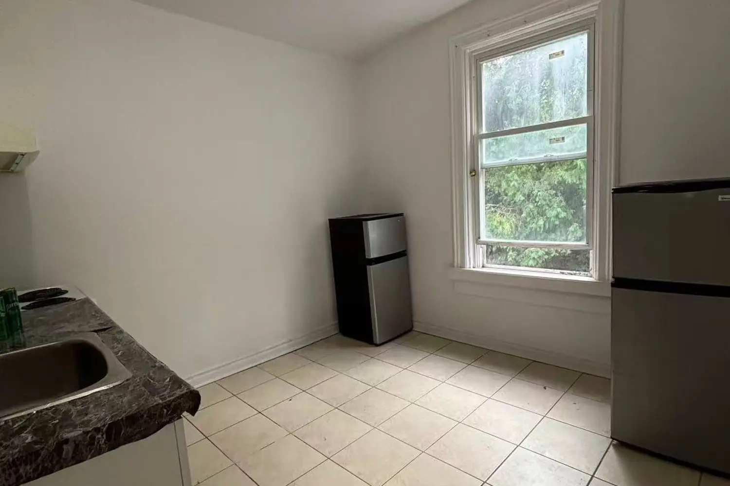 Additional image 12 of 182 Boulton Avenue