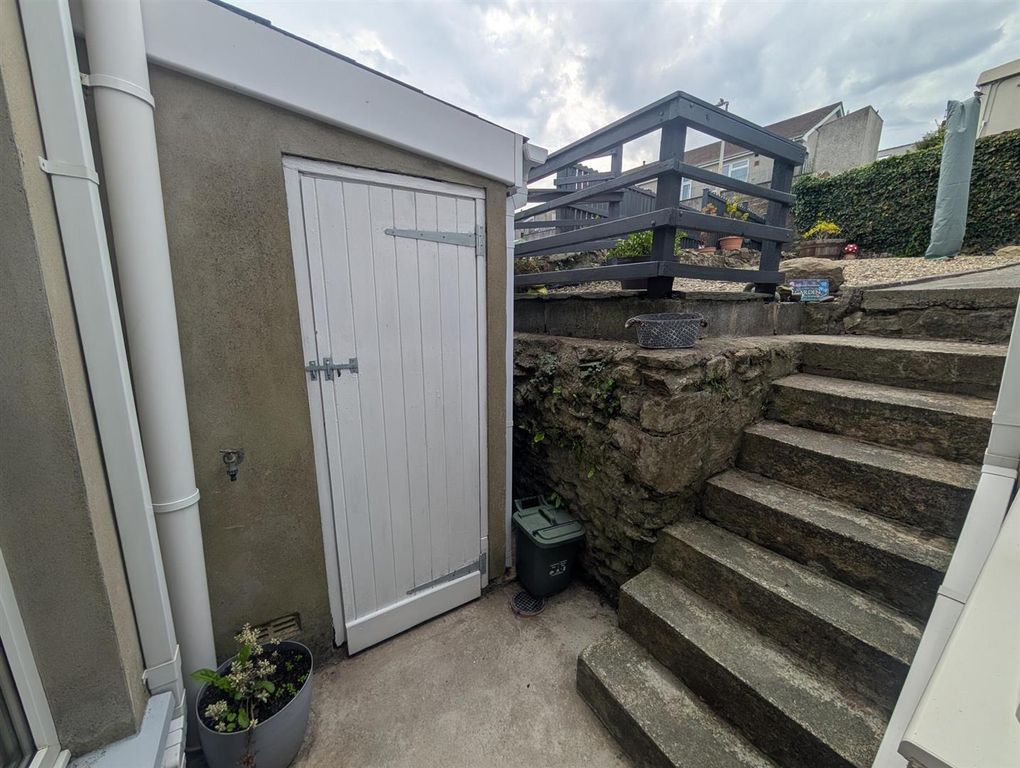 Additional image 9 of 2 bed terraced house to rentCambrian Road, Neyland, Milford Haven SA73