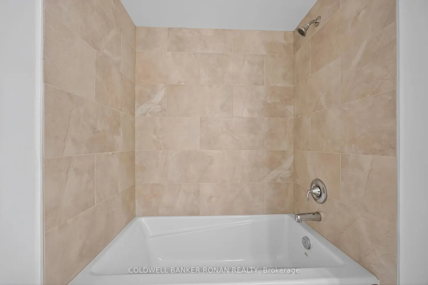 Additional image 12 of 71 Appian Way