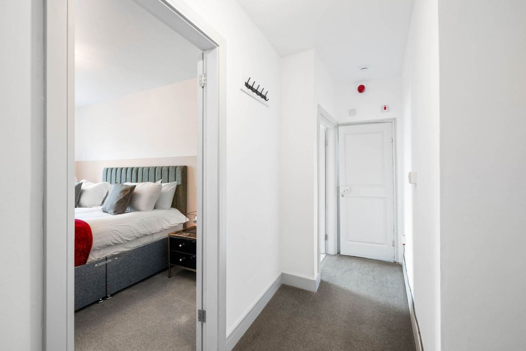 Additional image 2 of 1 bed flat to rentMarket Place, Market Rasen LN8