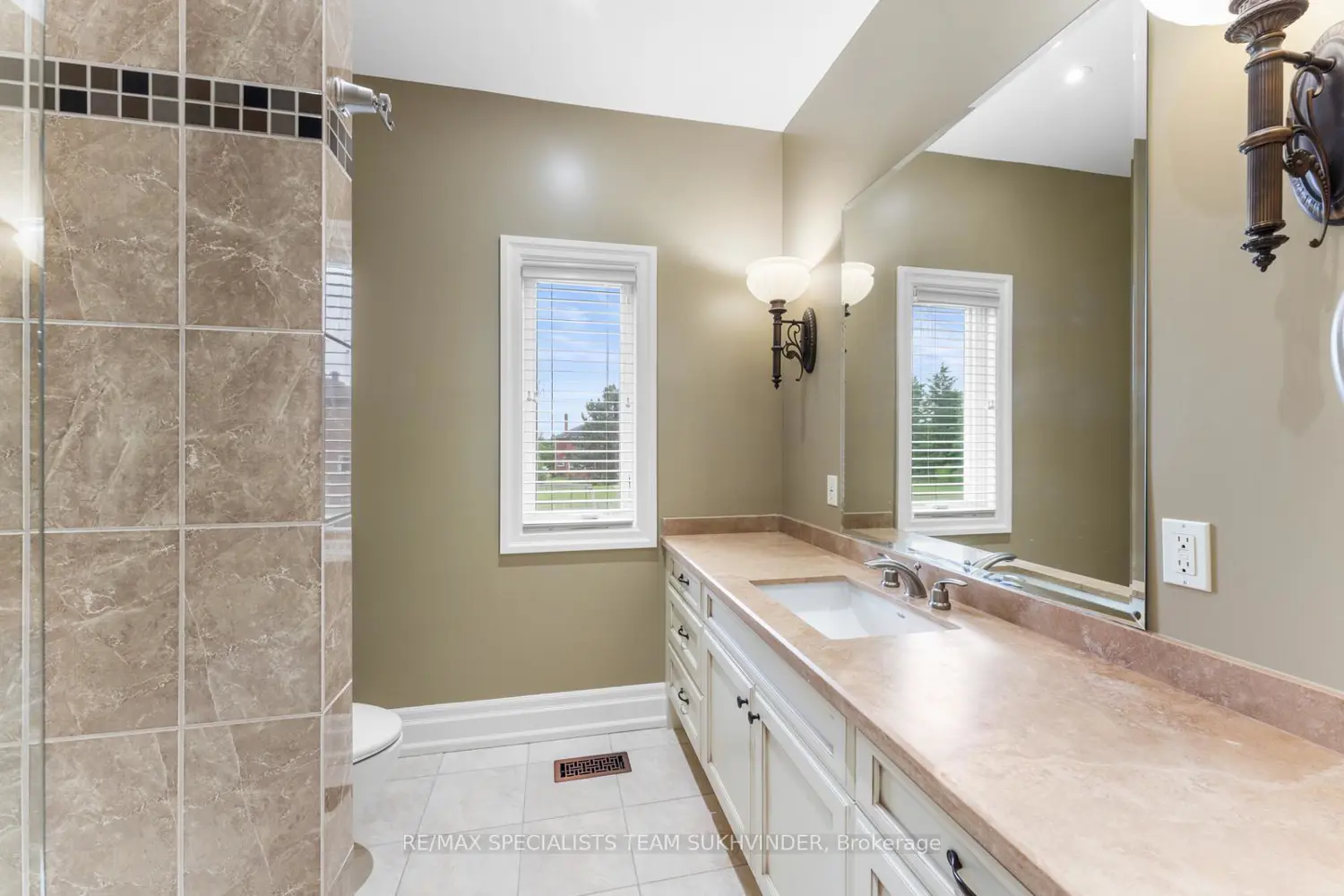 Additional image 14 of 7 Golfdale Court