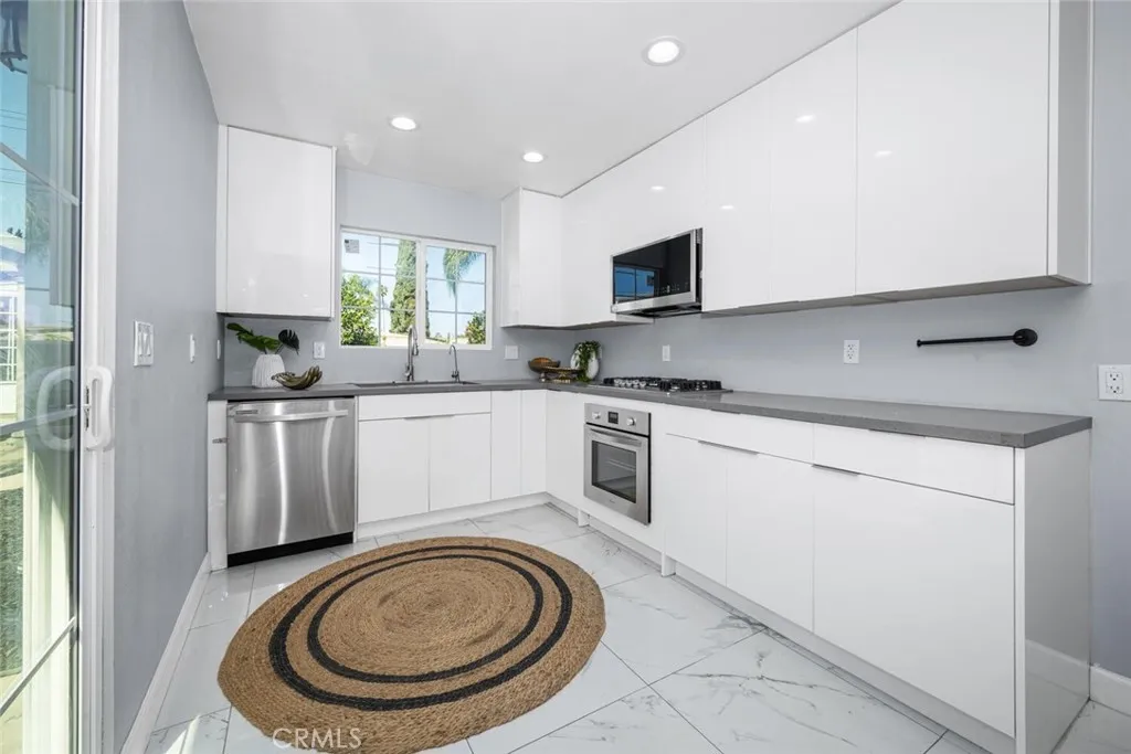 Additional image 70 of 223 West Simmons Avenue, Anaheim, CA 92802