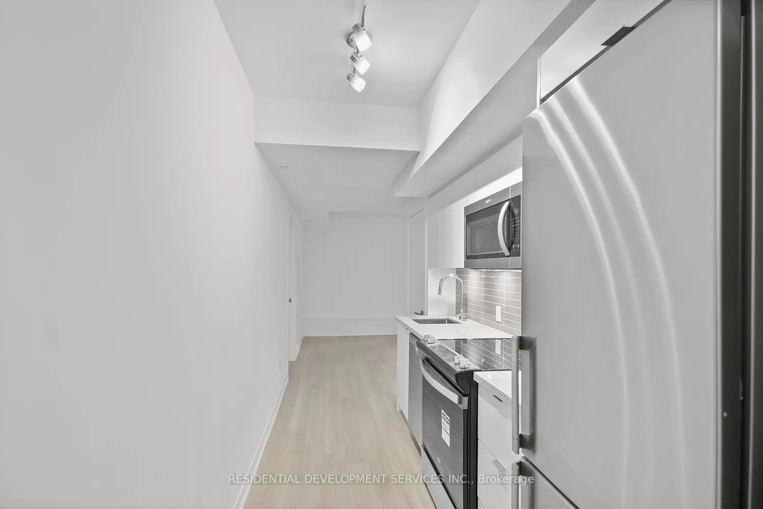 Additional image 3 of 500 Wilson Avenue 303