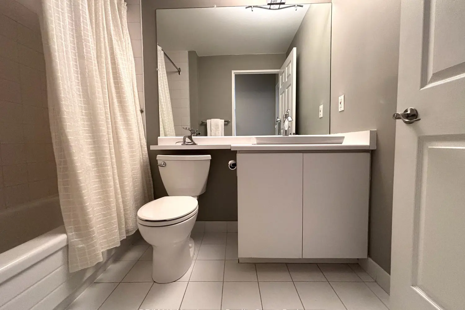 Additional image 5 of 2511 Lakeshore Road 406