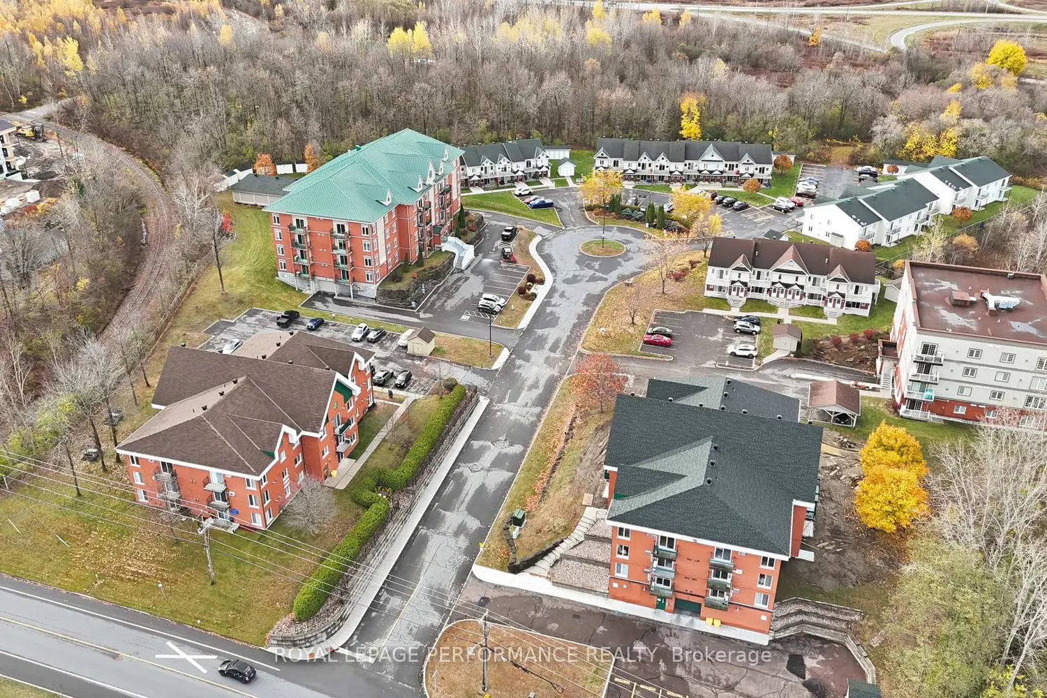 Additional image 13 of 1101 Clement Street 18