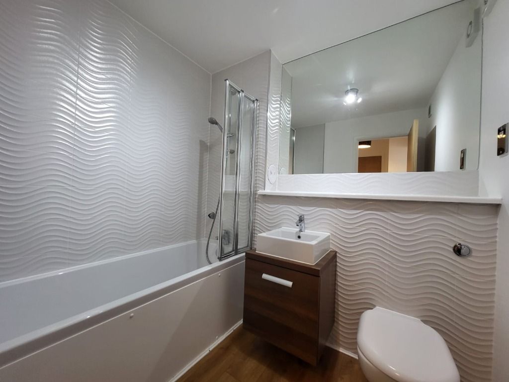 Additional image 5 of 2 bed flat to rentAbbey Place, Paisley, Renfrewshire PA1