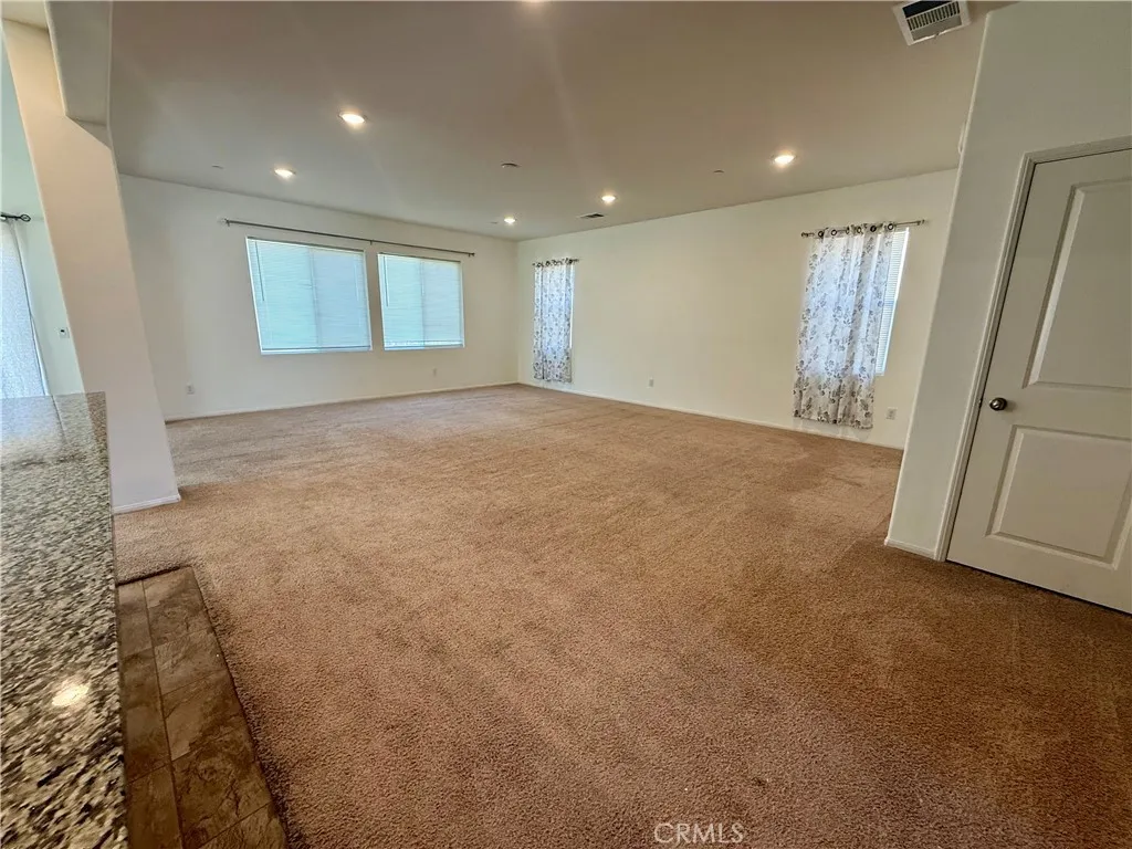 Additional image 15 of 13886 Camino Cinco St, Victorville, CA 92392