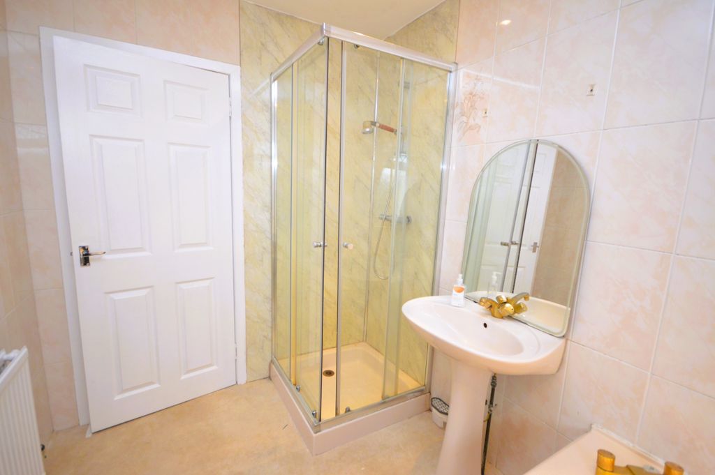 Additional image 14 of 4 bed detached house to rentLinwood Avenue, Glasgow G76