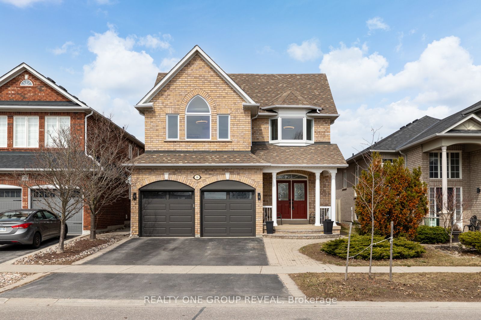 Additional image 2 of 28 Robert Attersley Drive W, Whitby, ON, L1R 3B2