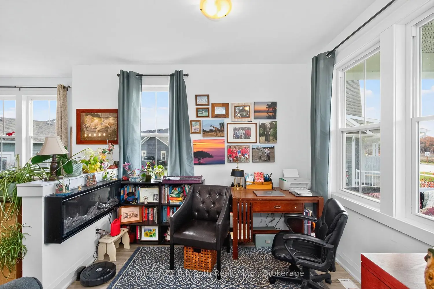 Additional image 3 of 16 Samantha Lane