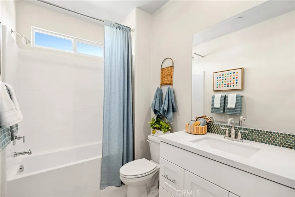 Additional image 16 of 664 E Fourth Street, Pomona, CA 91766