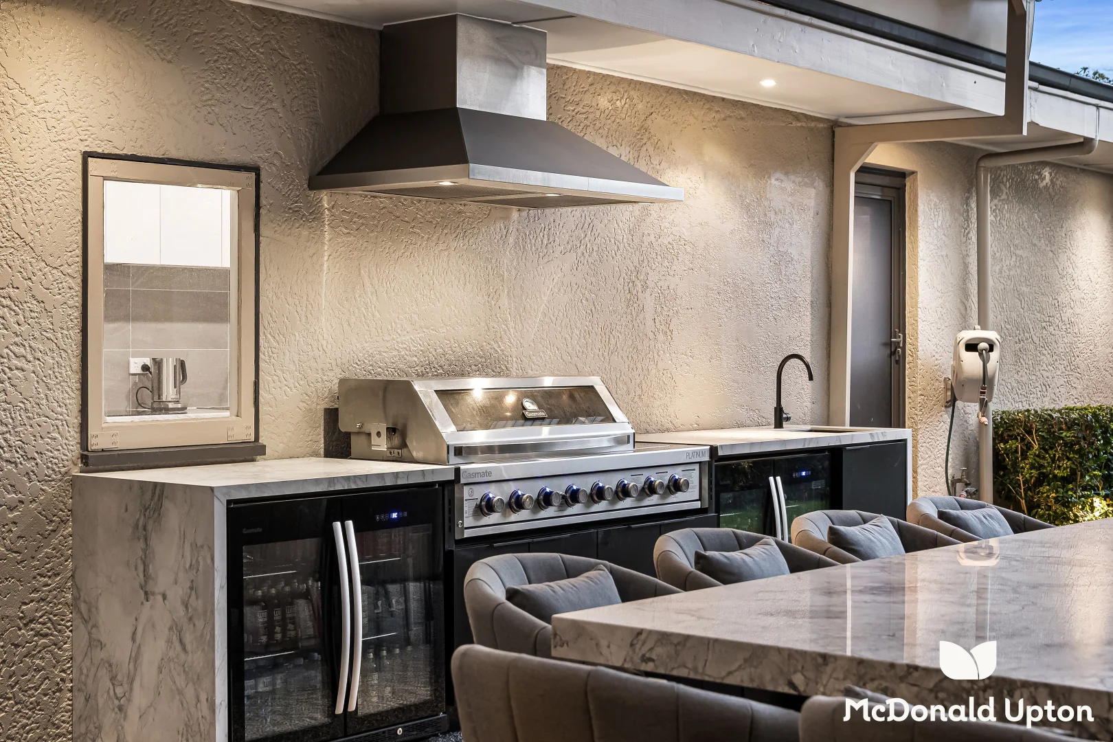 Additional image 7 of 220 Woodland Street, Strathmore VIC 3041