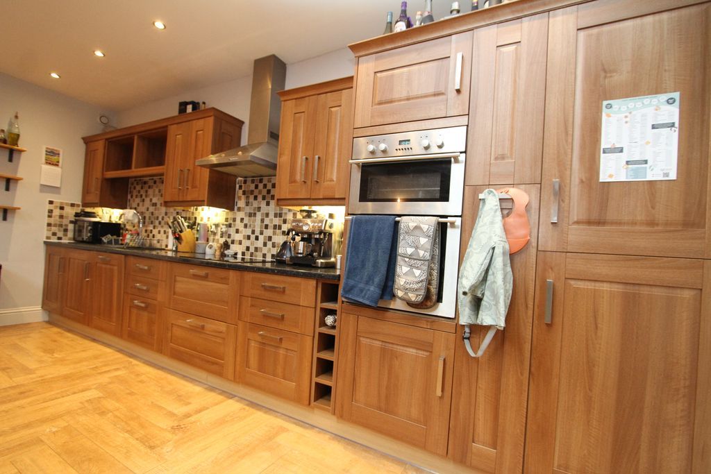 Additional image 4 of 2 bed flat to rentLower Linden Road, Clevedon BS21