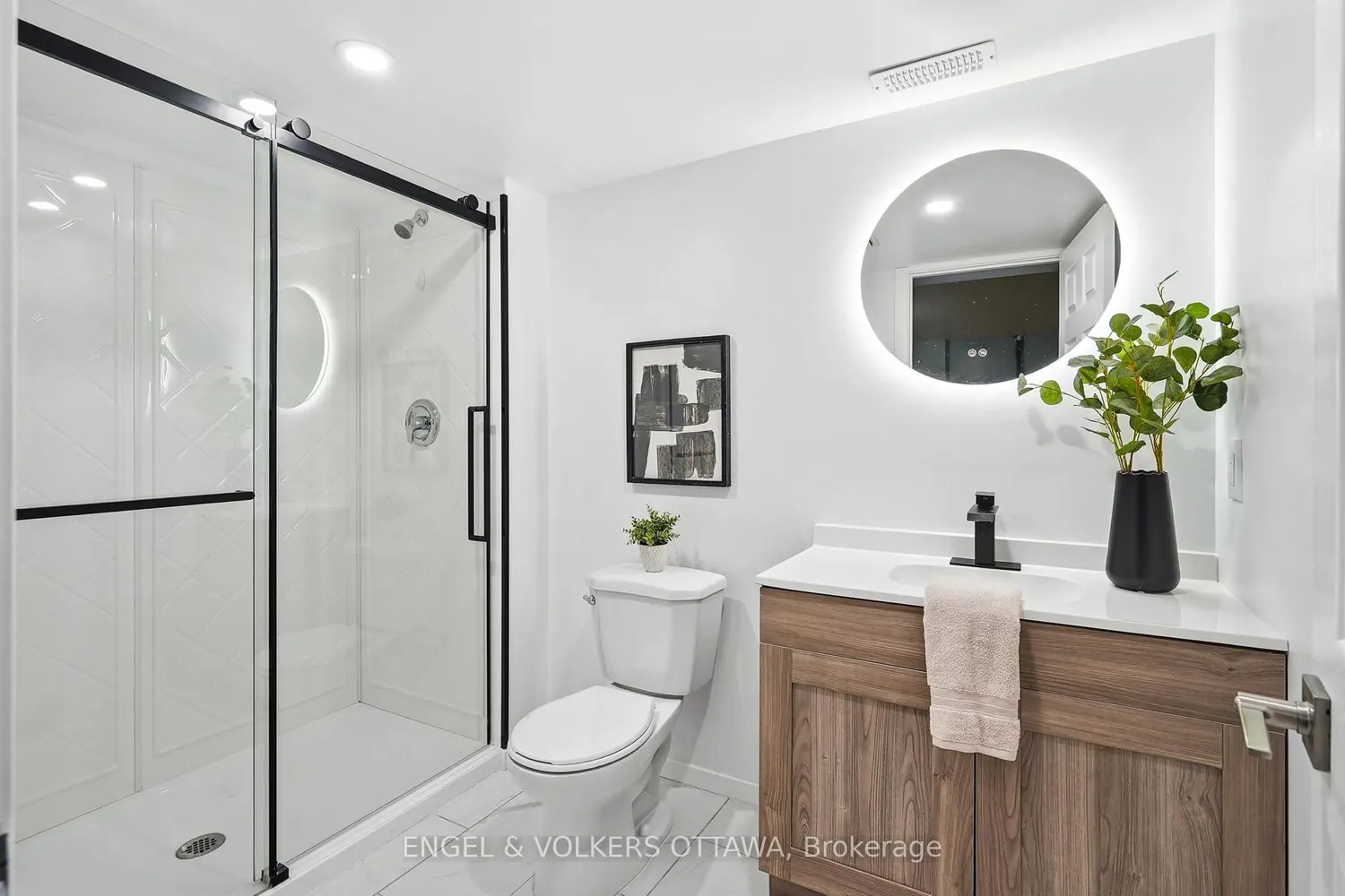 Additional image 17 of 135 Anthracite Private