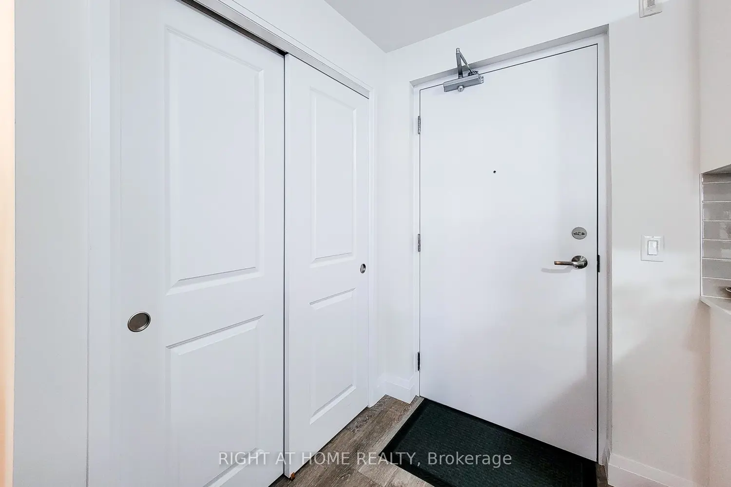 Additional image 9 of 1 Redfern Avenue 217