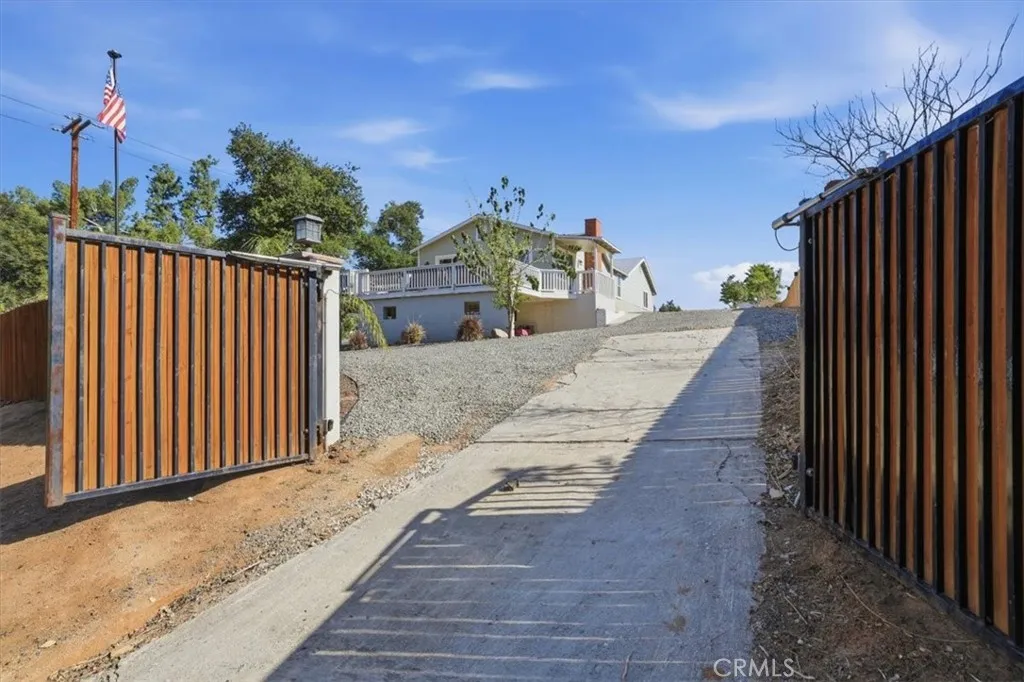 Additional image 6 of 2317 Grace St, Riverside, CA 92504