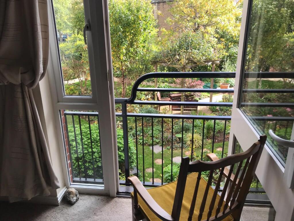 Cavendish Lodge, Glastonbury