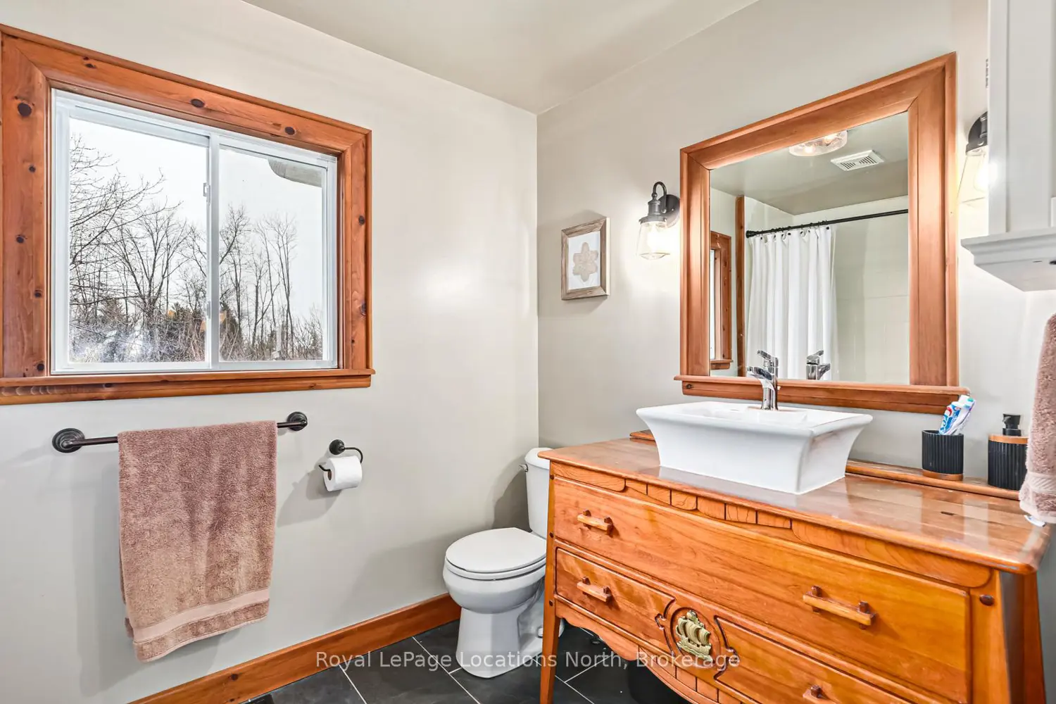 Additional image 14 of 209009 26 Highway