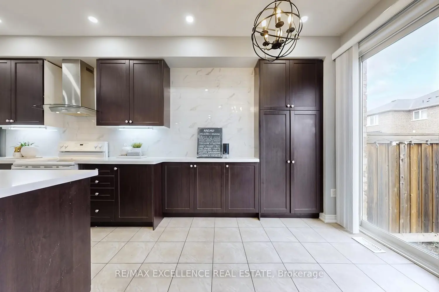 Additional image 10 of 25 Vinewood Road