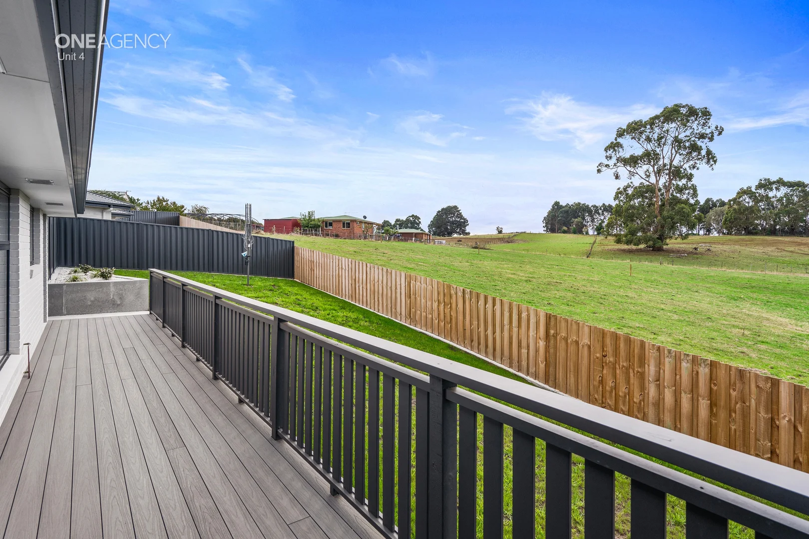 Additional image 19 of 4 & 5/143 South Road, Penguin TAS 7316