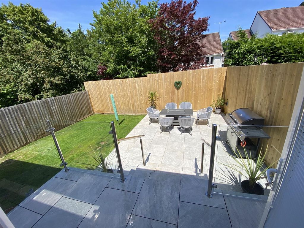 Additional image 9 of 4 bed semi-detached house to rentHolly Park Close, Plymouth PL5