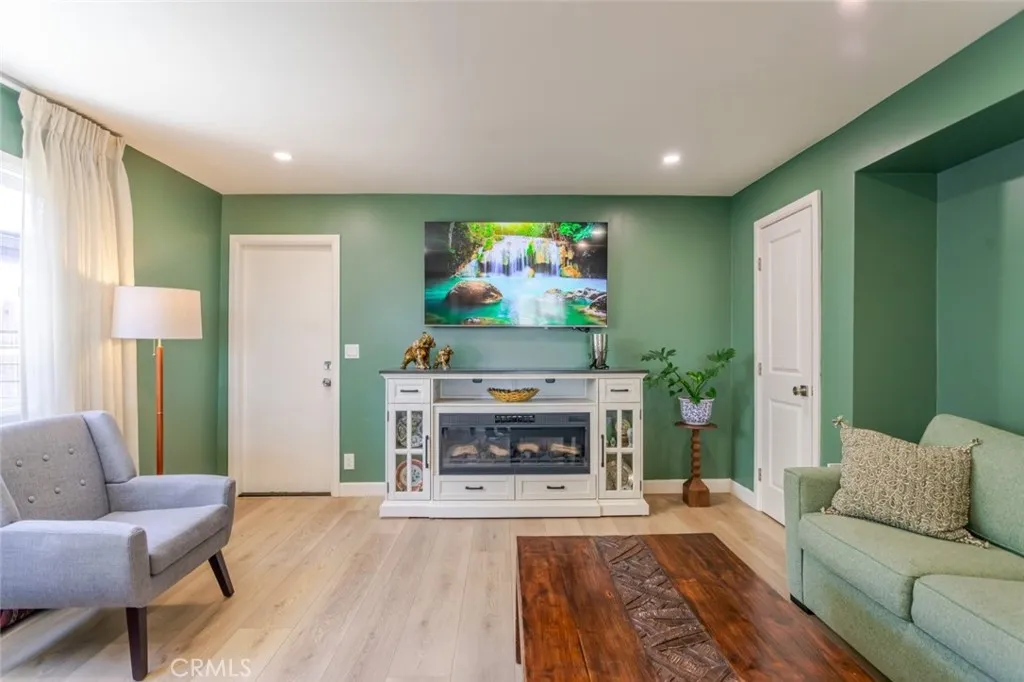 Additional image 62 of 19707 Green Mountain Drive, Newhall, CA 91321