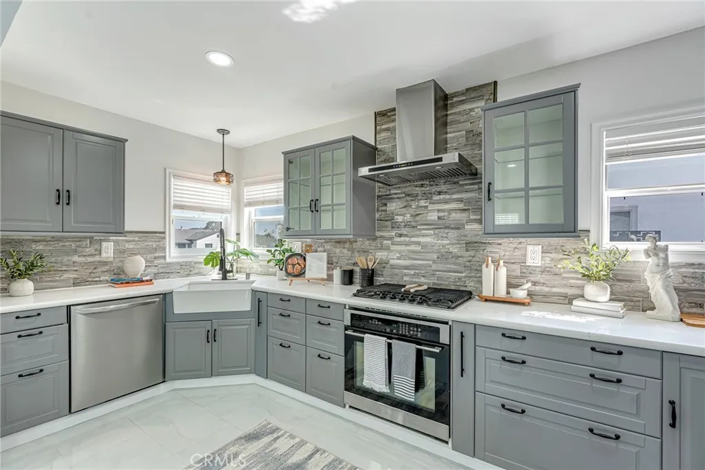 Additional image 74 of 1381 W Summerland Ave, San Pedro, CA 90732