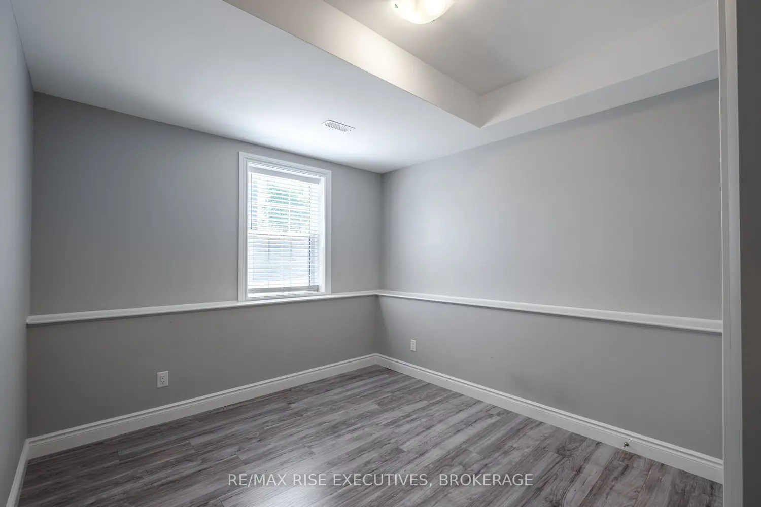 Additional image 10 of 120 Yonge Street