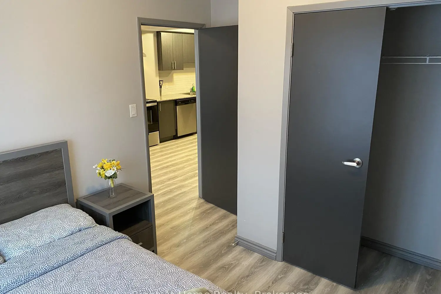 Additional image 15 of 275 Larch Street F202