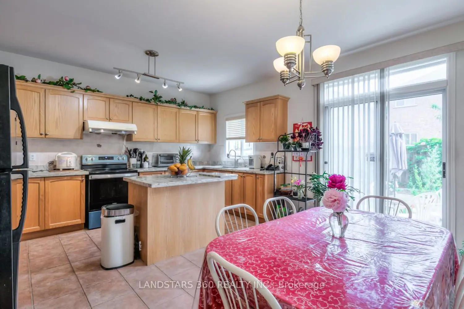 Additional image 7 of 343 Castlemore Avenue