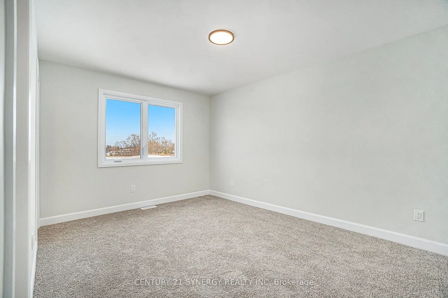 Additional image 16 of 64 Helen Street