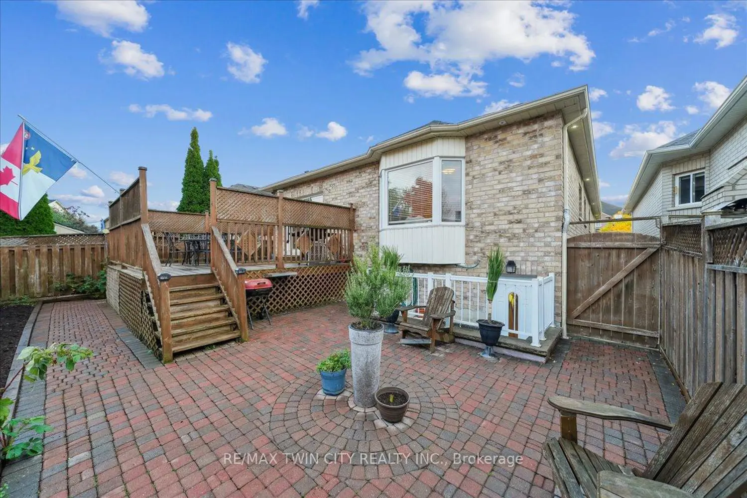 Additional image 19 of 52 Mistycreek Crescent