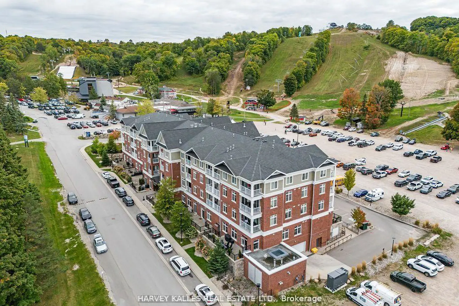 40 Horseshoe Boulevard 416