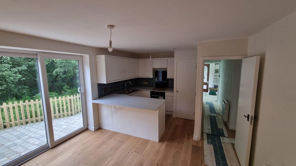 Additional image 4 of 2 bed flat to rentHaven Court, Little Haven, Haverfordwest SA62