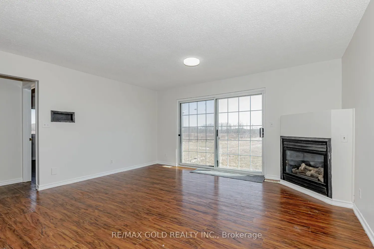 Additional image 9 of 255505 9Th Line