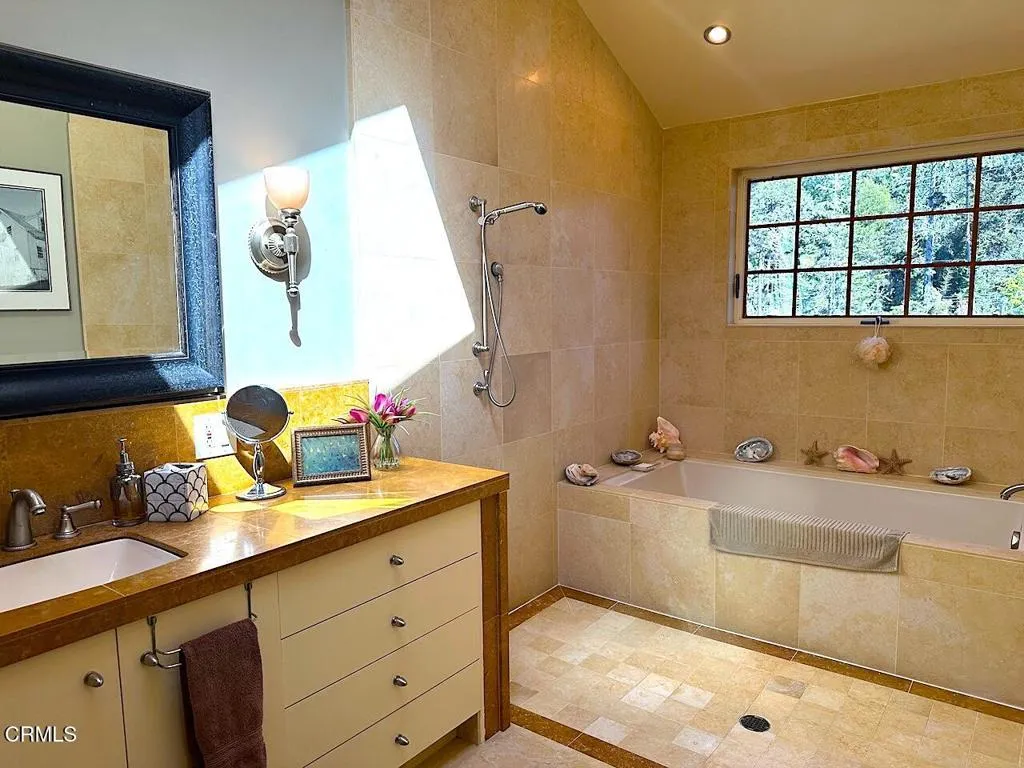 Additional image 20 of 10360 Gary Lane, Mendocino, CA 95460