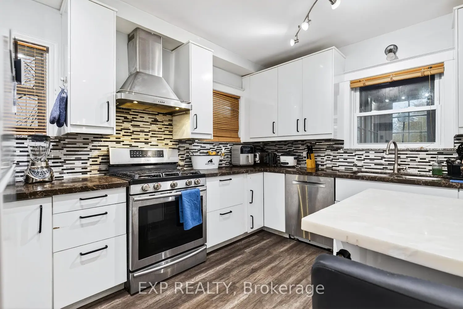 Additional image 5 of 316 North Shore Boulevard