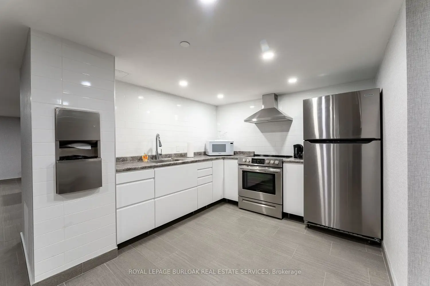 Additional image 15 of 700 Dynes Road 616