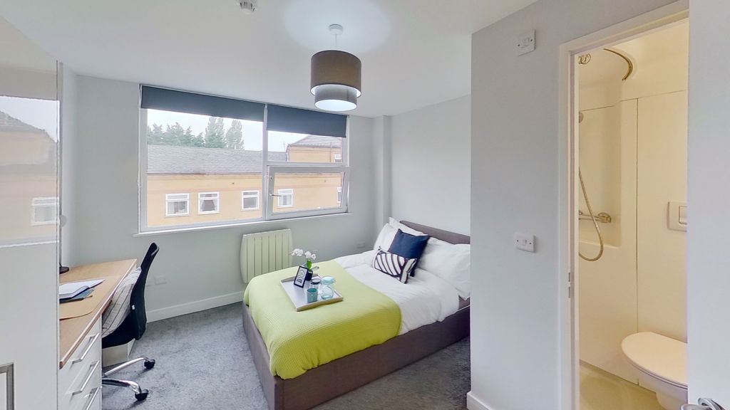 8 bed shared accommodation to rentFlat 2, 10 Middle Street, Beeston, Nottingham NG9 photo 3