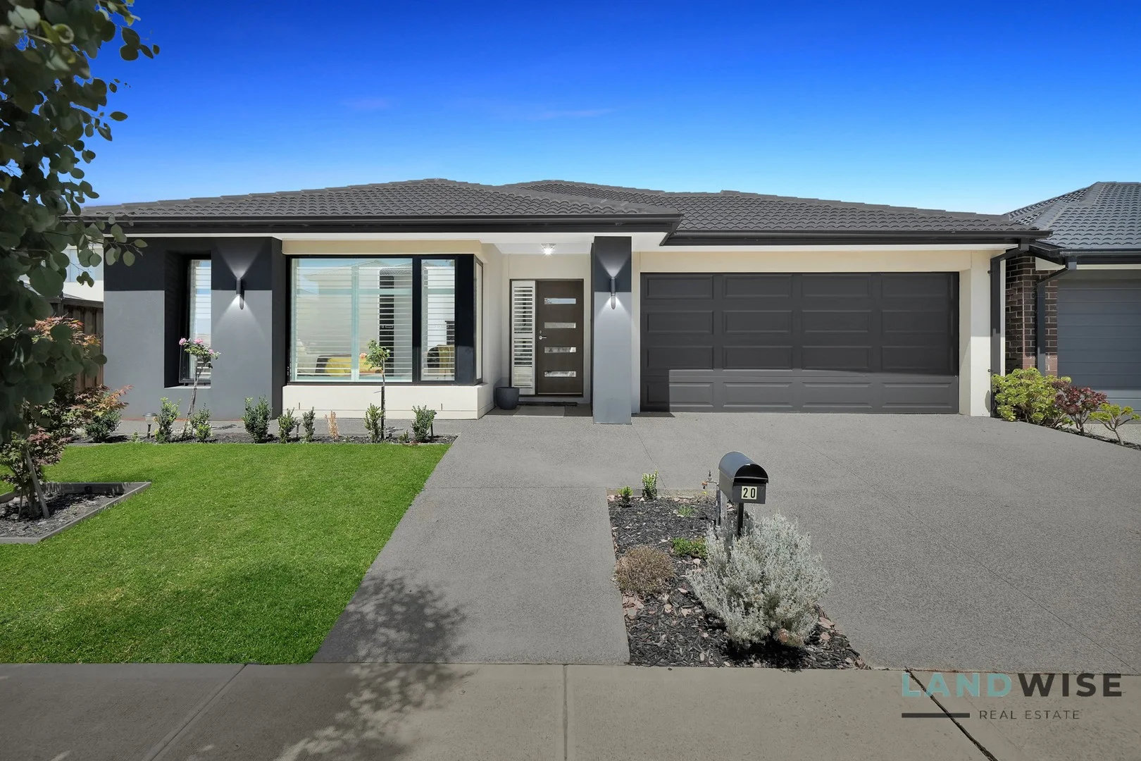 20 Rex Drive, Thornhill Park VIC 3335