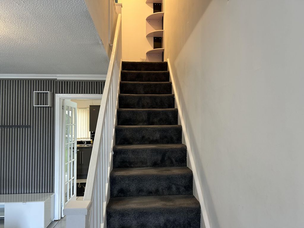 Additional image 4 of 2 bed detached house to rentPreston Place, Glasgow G42