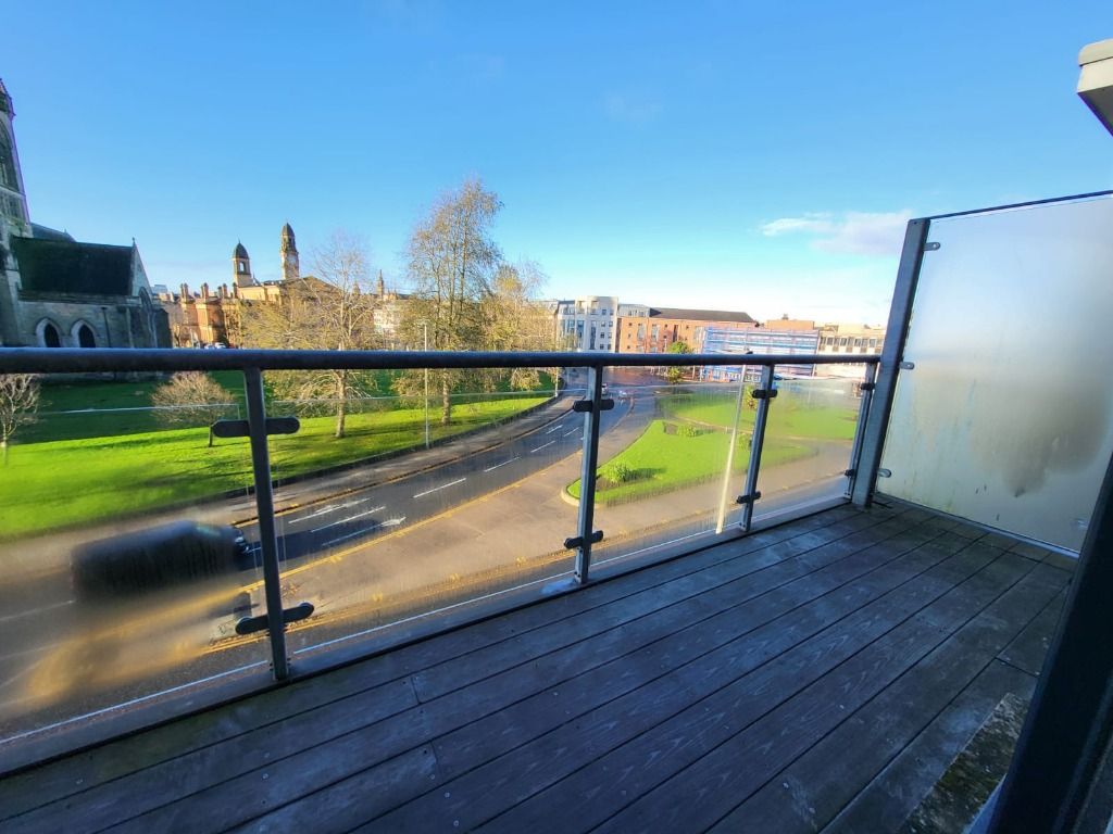 Additional image 10 of 2 bed flat to rentAbbey Place, Paisley, Renfrewshire PA1