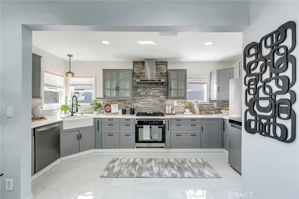 Additional image 72 of 1381 W Summerland Ave, San Pedro, CA 90732