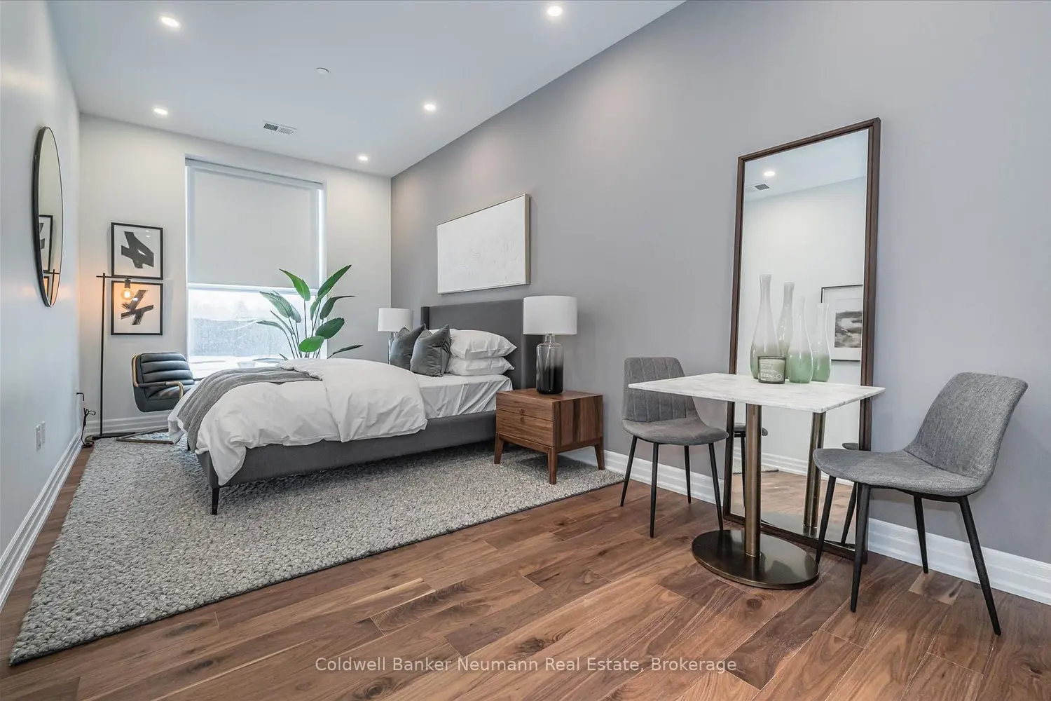 Additional image 16 of 1880 Gordon Street 612