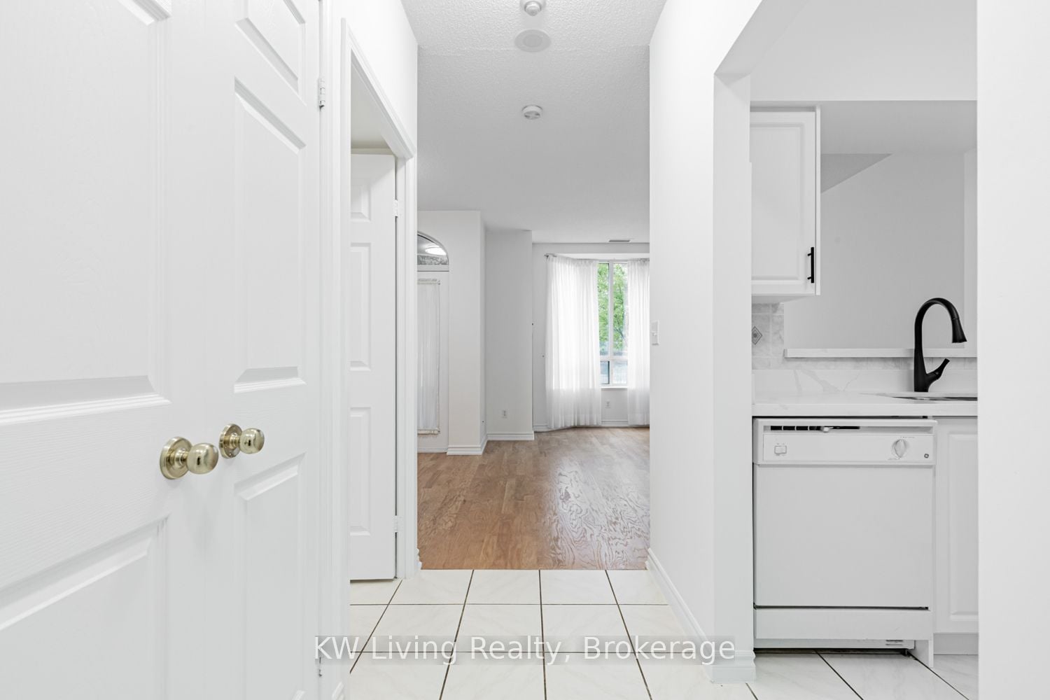 Additional image 5 of TH02-5039 Finch Avenue E, Toronto, ON, M1S 5L6