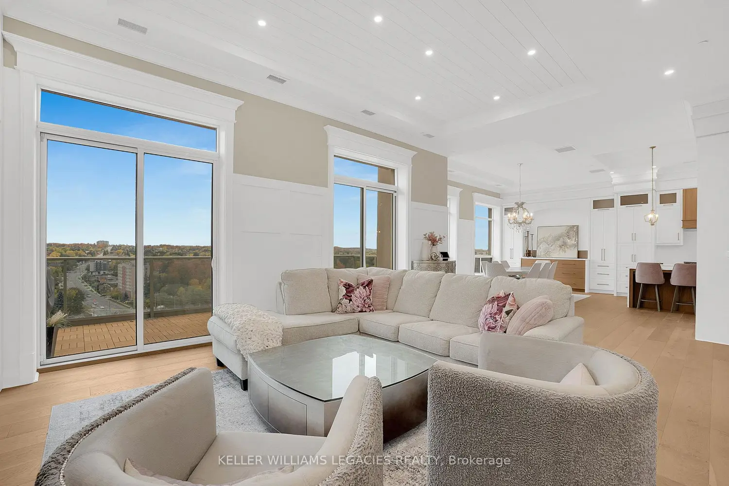 Additional image 4 of 223 Erb Street 1202